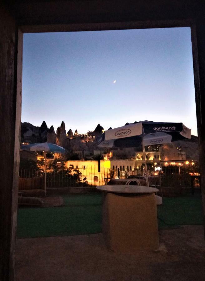 Homestay Cave Hostel เกอเรเม ภายนอก รูปภาพ
